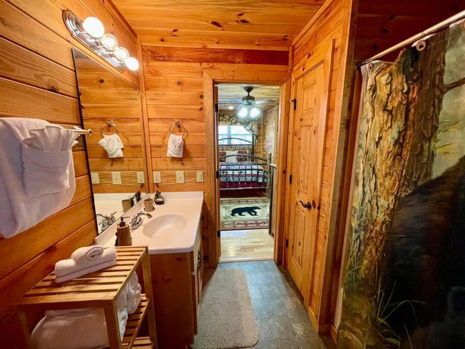 Cabin 2 Bed Close To Helen Hot Tub #15 المظهر الخارجي الصورة