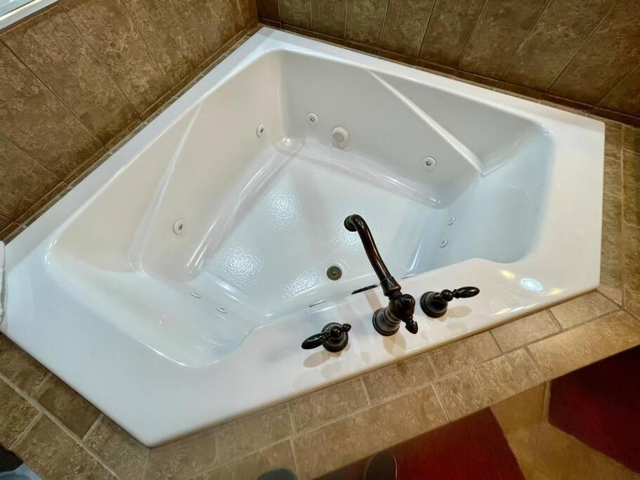 Cabin 2 Bed Close To Helen Hot Tub #15 المظهر الخارجي الصورة